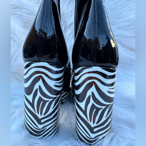 STEVE MADDEN BOOTS SIZE 6 never worn - Picture 3 of 3